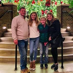 Meet your Posher, Cara